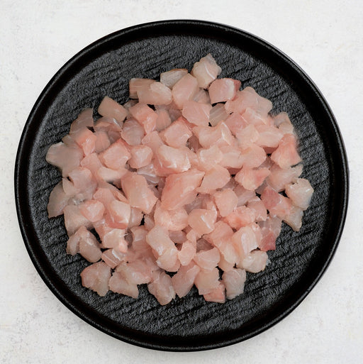 Cubos de robalo de carne blanca y firme para sopas y ceviches