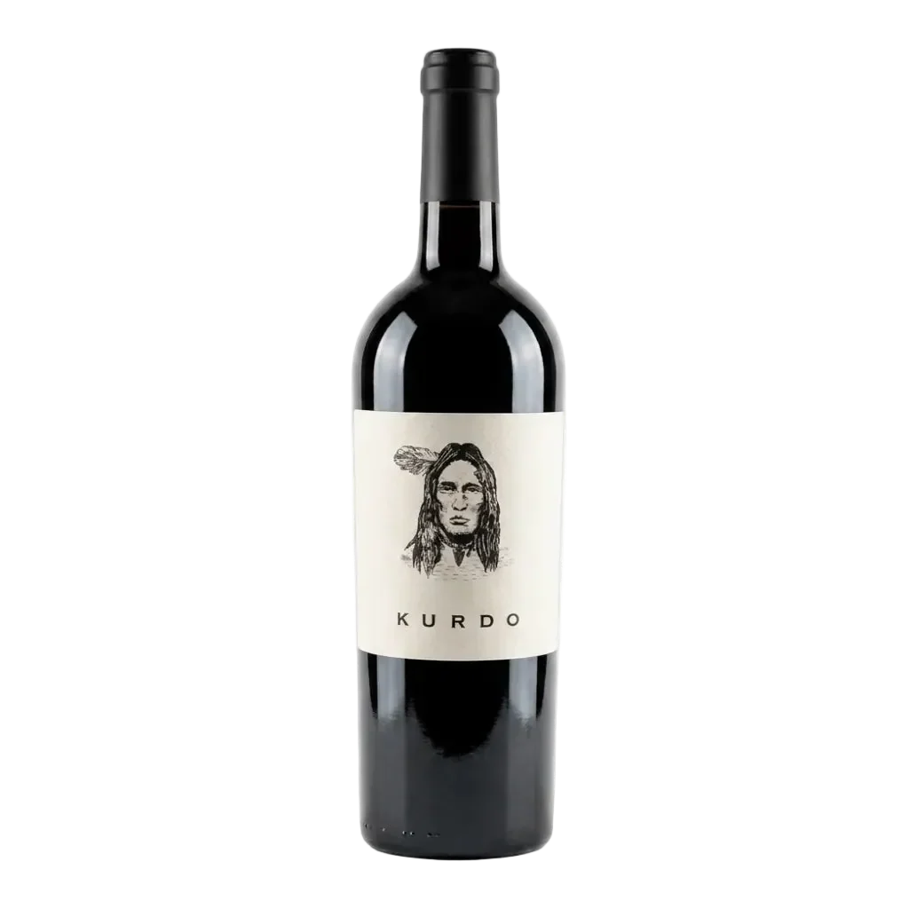 Vino tinto Kurdo Cabernet Sauvignon 750 ml incluido en Paquete Día de Muertos
